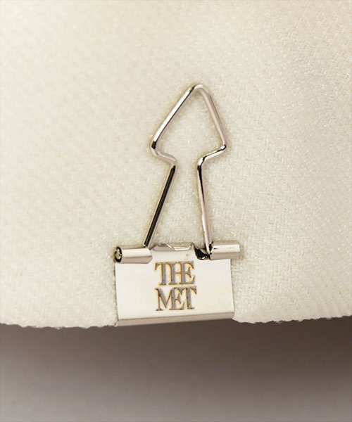 THE MET LOGO HUNTING OFF WHITE ONESIZE