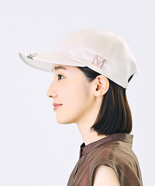 LIGHT BEIGE モデル頭囲：56cm