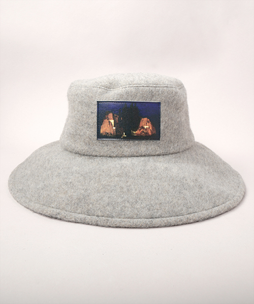 THE MET Island of the Dead HAT BLACK ONESIZE