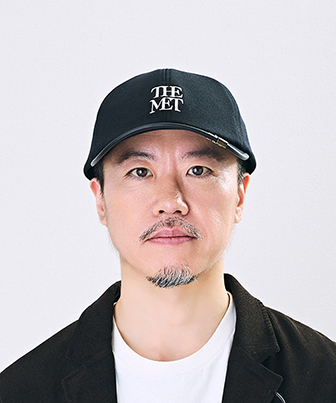THE MET WOOLEN LIKE LOGO CAP