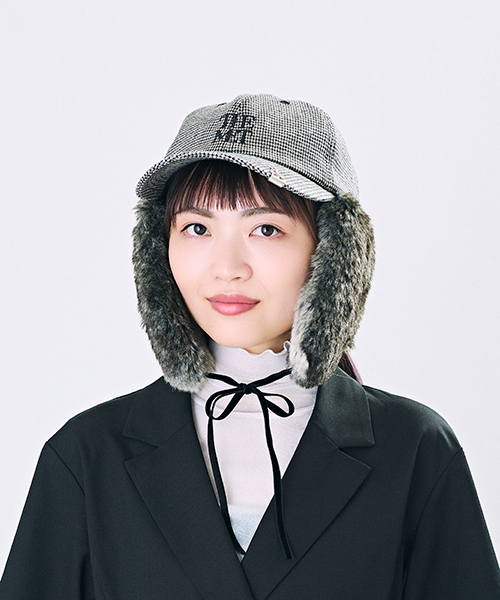 BLACK x WHITE モデル頭囲：56㎝
