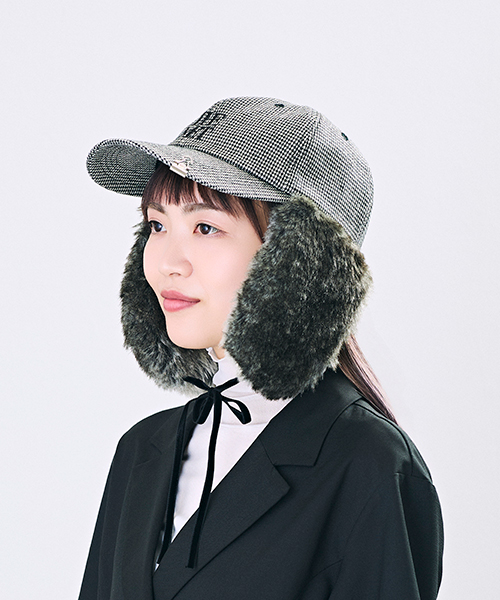 BLACK x WHITE モデル頭囲：56㎝