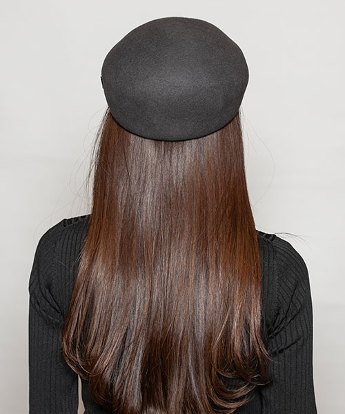 モデル頭囲：56cm 着用サイズ：ONESIZE