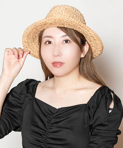 モデル頭囲：56cm 着用サイズ：ONESIZE