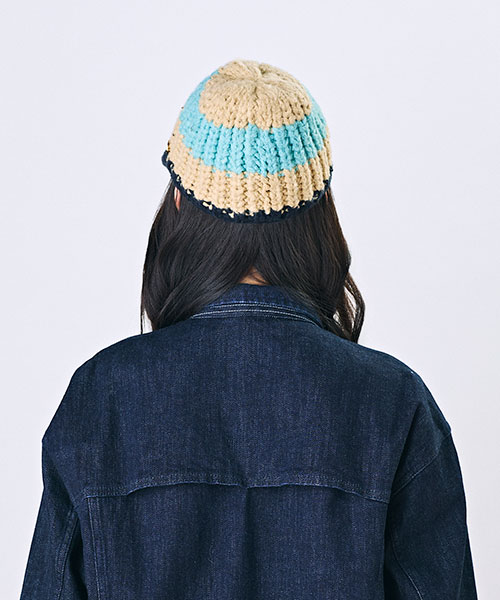 Model's head circumference: 56cm, wearing size ONESIZE