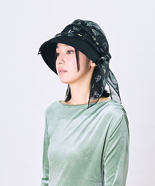 モデル頭囲：55.5cm 着用サイズ：ONESIZE