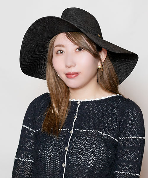 モデル頭囲：56cm 着用サイズ：ONESIZE
