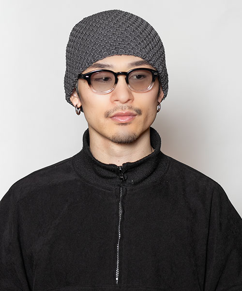 モデル頭囲：58.5cm 着用サイズ：ONESIZE