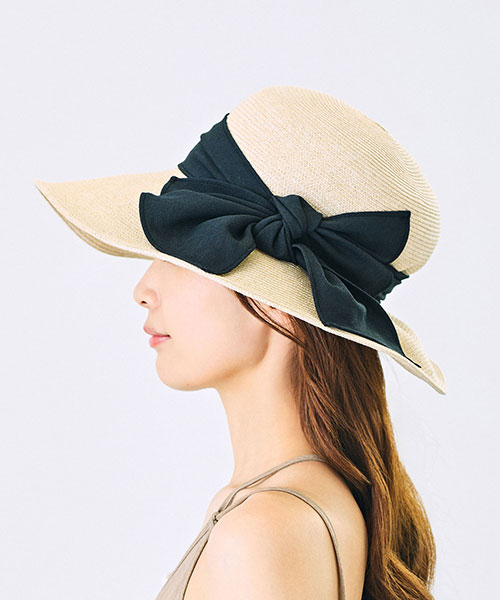 WHITE モデル頭囲：57㎝