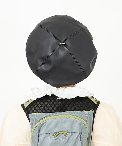 モデル頭囲：54.5cm 着用サイズ：ONESIZE
