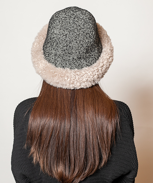 モデル頭囲：56cm 着用サイズ：ONESIZE