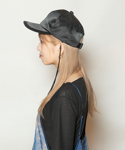 モデル頭囲：58cm 着用サイズ：ONESIZE