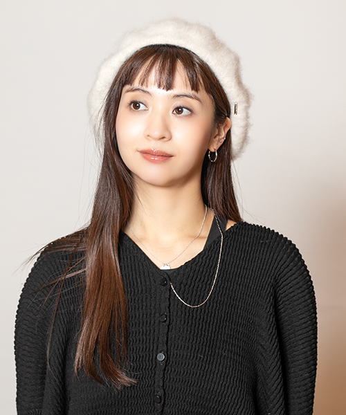モデル頭囲：56cm 着用サイズ：ONESIZE
