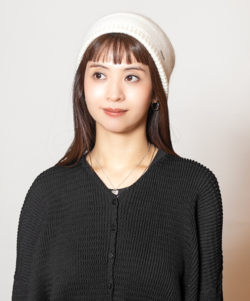 モデル頭囲：56cm 着用サイズ：ONESIZE