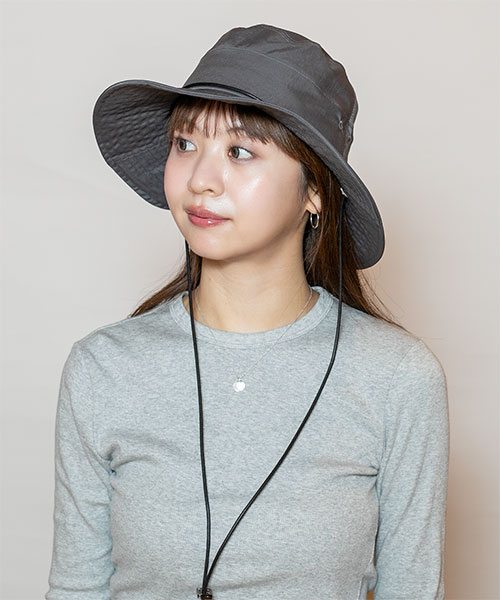 モデル頭囲：56cm 着用サイズ：ONESIZE