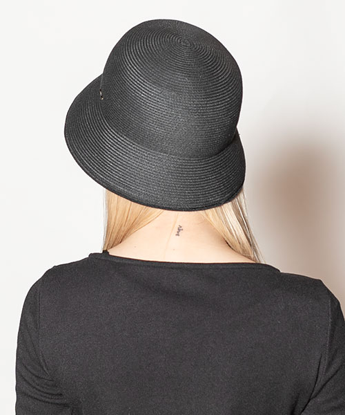 モデル頭囲：58cm 着用サイズ：ONESIZE