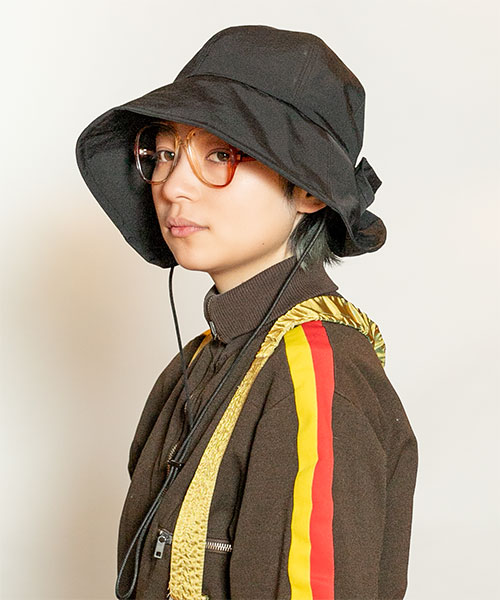 モデル頭囲：54cm 着用サイズ：ONESIZE