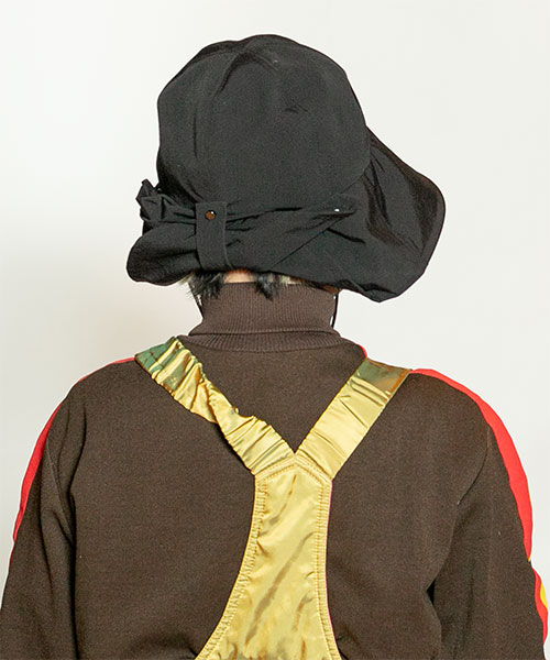 モデル頭囲：54cm 着用サイズ：ONESIZE