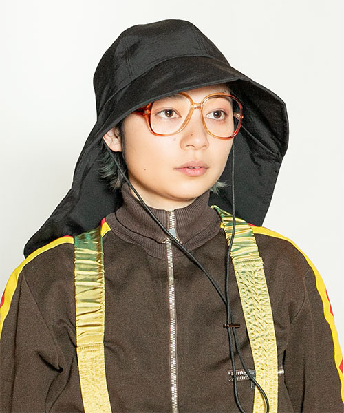 モデル頭囲：54cm 着用サイズ：ONESIZE