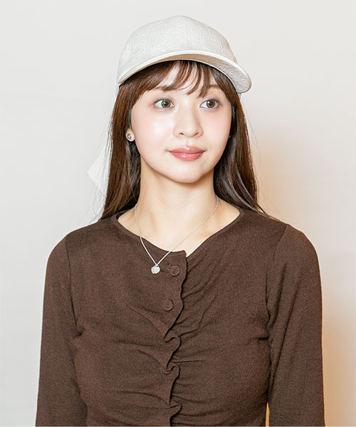 モデル頭囲：56cm 着用サイズ：ONESIZE