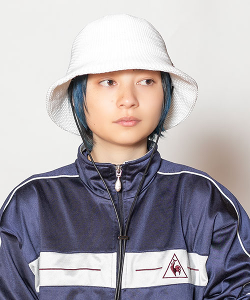 モデル頭囲：54cm 着用サイズ：ONESIZE