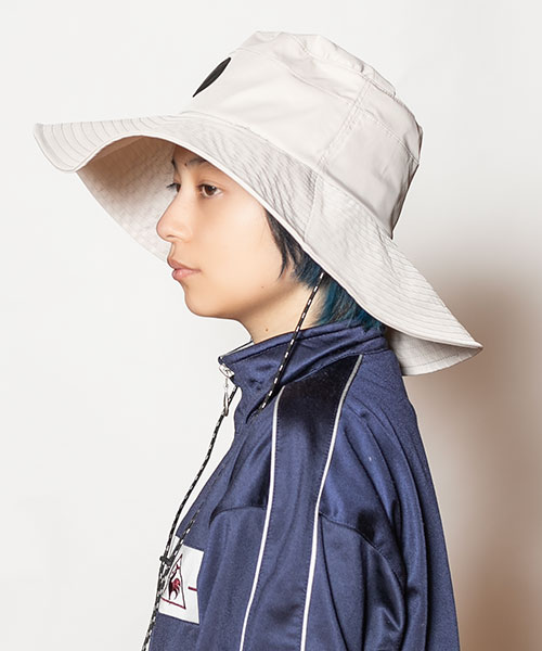 モデル頭囲：54cm 着用サイズ：ONESIZE