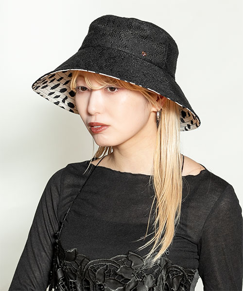 モデル頭囲：58cm 着用サイズ：ONESIZE