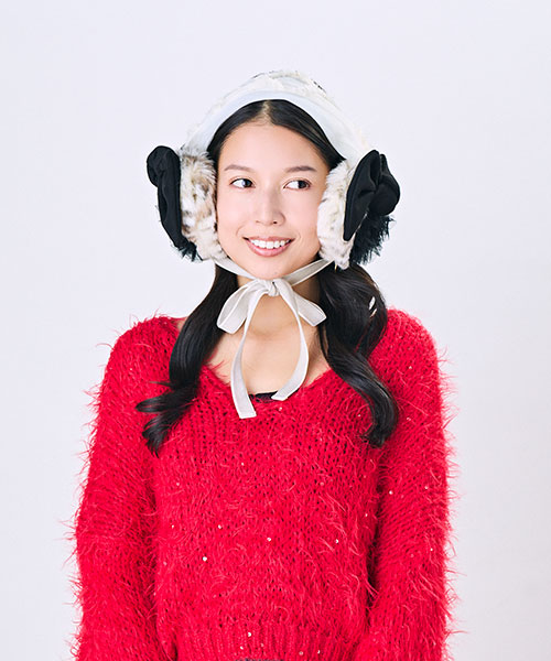 Model's head circumference: 54cm, wearing size ONESIZE