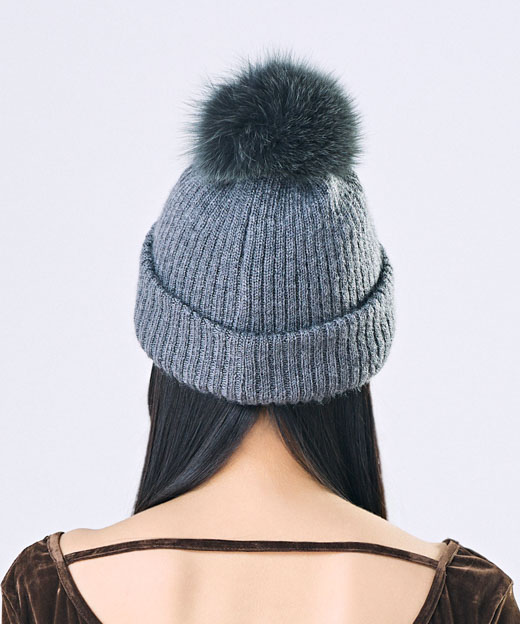 GRAY　モデル頭囲：55.5cm