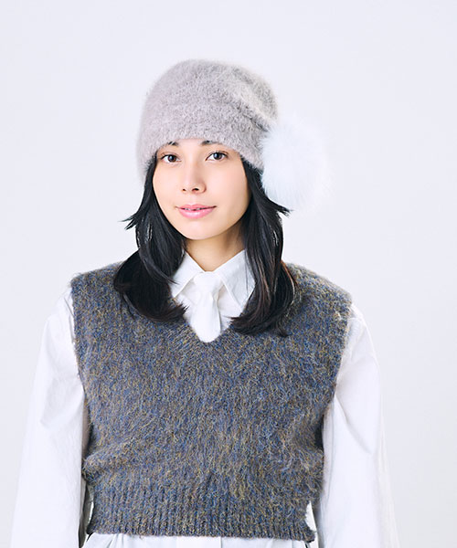 BEIGE　モデル頭囲：56cm