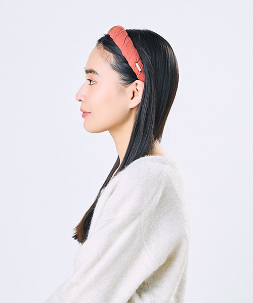 モデル頭囲：55.5cm 着用サイズ：ONESIZE