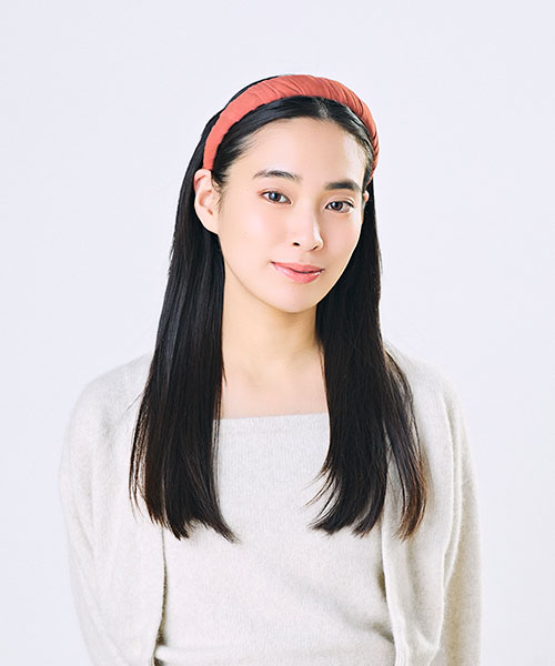 モデル頭囲：55.5cm 着用サイズ：ONESIZE