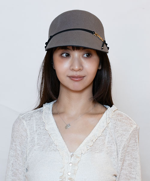 モデル頭囲：56cm 着用サイズ：ONESIZE