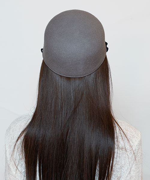 モデル頭囲：56cm 着用サイズ：ONESIZE
