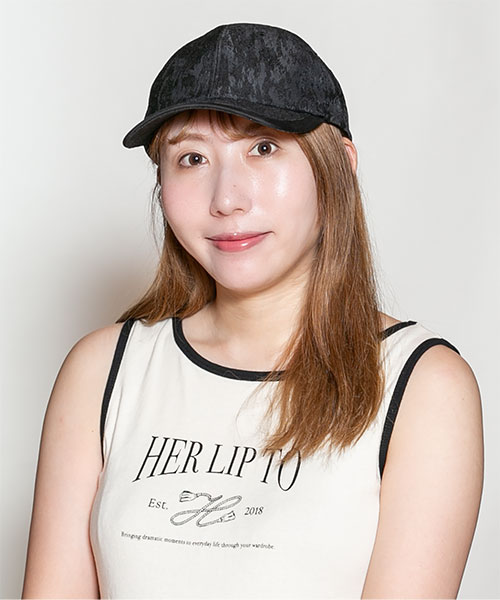 モデル頭囲：56cm 着用サイズ：ONESIZE