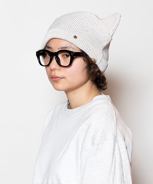 WHITE モデル頭囲：54cm