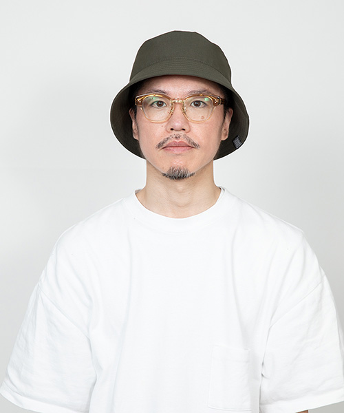 モデル頭囲：56.5cm 着用サイズ：ONESIZE