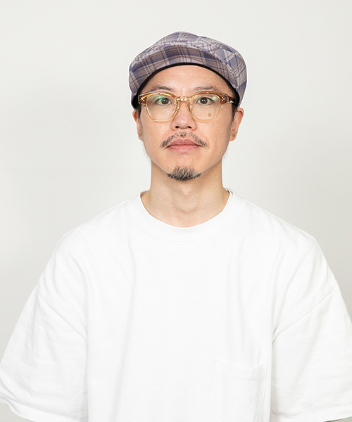 モデル頭囲：56.5cm 着用サイズ：ONESIZE