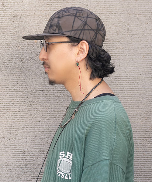 モデル頭囲：57.5cm 着用サイズ：ONESIZE
