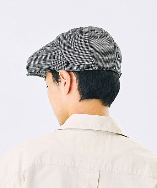 BLACK x WHITE モデル頭囲：59cm