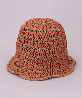 P BORDER HAT
