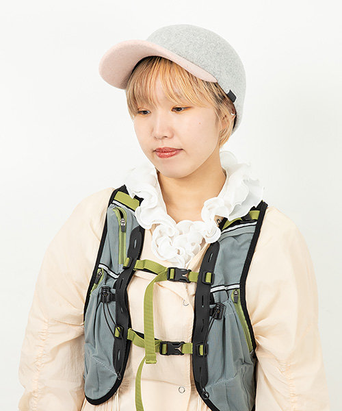 モデル頭囲：54.5cm 着用サイズ：ONESIZE