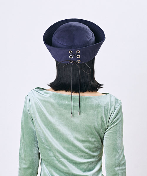 モデル頭囲：55.5cm 着用サイズ：ONESIZE