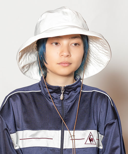 モデル頭囲：54cm 着用サイズ：ONESIZE