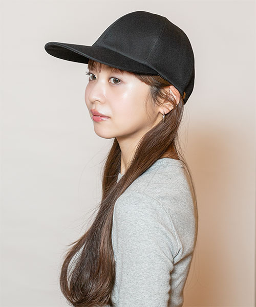 モデル頭囲：56cm 着用サイズ：ONESIZE