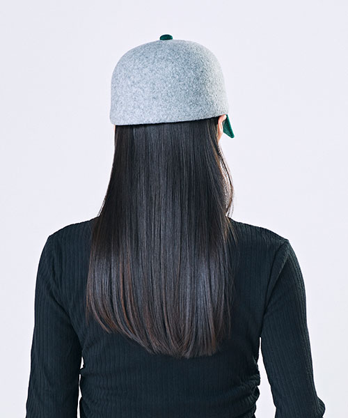 モデル頭囲：55.5cm 着用サイズ：ONESIZE