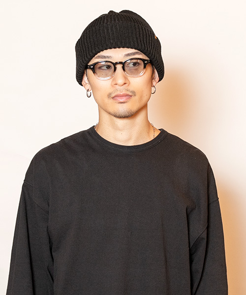BLACK Model Head Circumference: 58.5cm