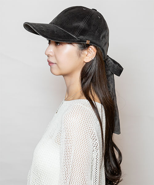 CHARCOAL GRAY Model Head Circumference: 56cm