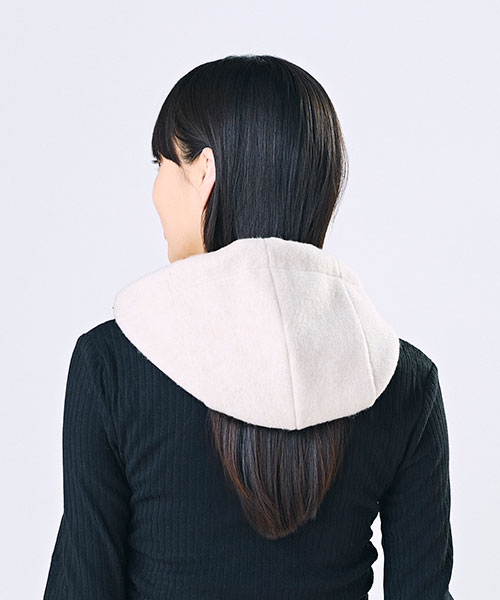 モデル頭囲：55.5cm 着用サイズ：ONESIZE