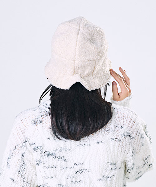 モデル頭囲：54cm 着用サイズ：ONESIZE